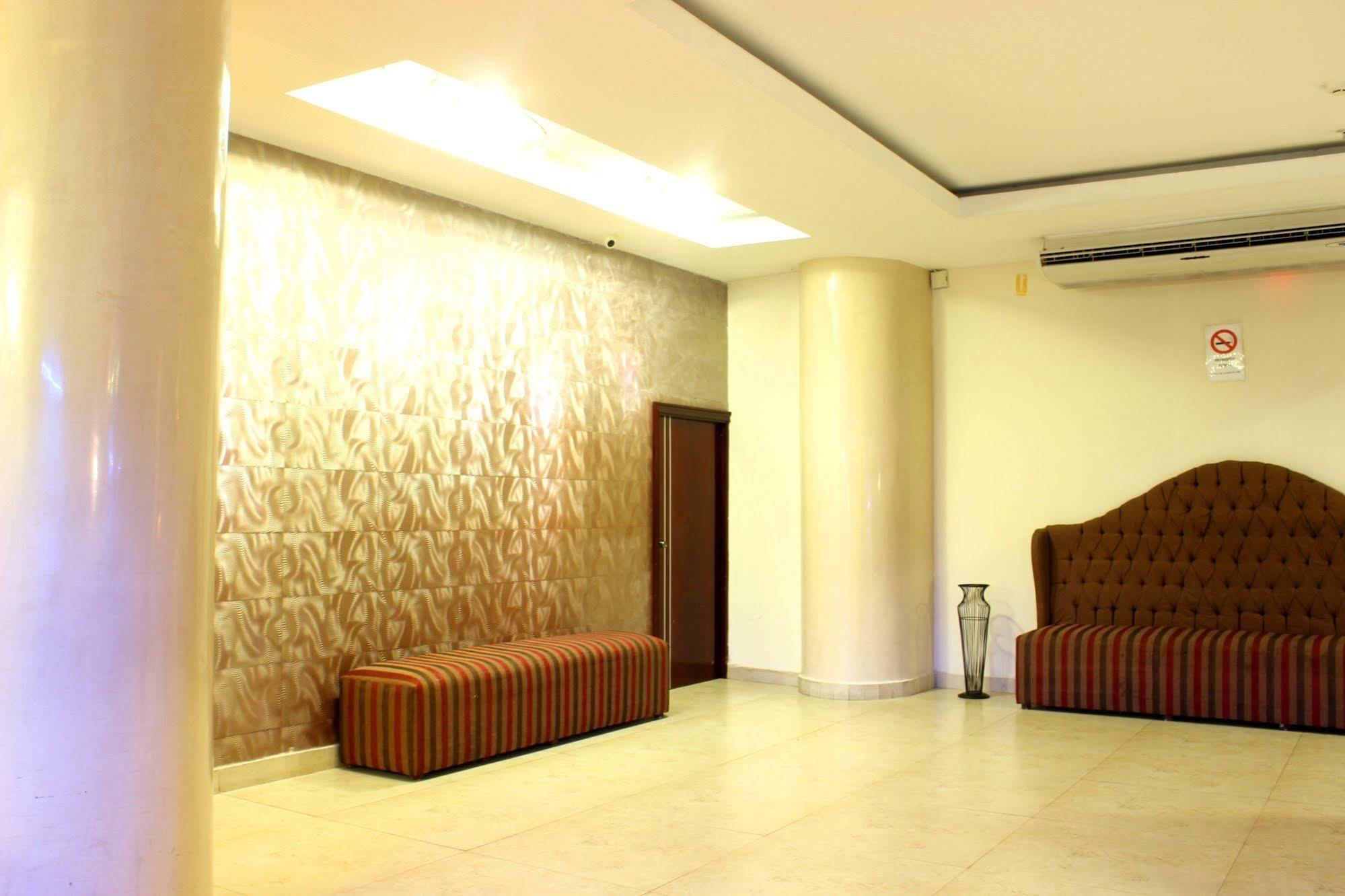 Hotel Terranova Panama City Exterior photo